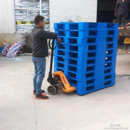 塑料托盤與地牛